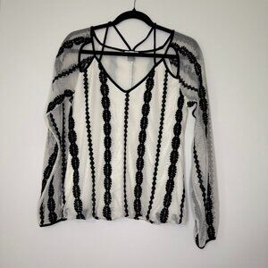 VENUS Embroidered Sheer Blouse – Size XS – Long‎ Sleeve – Nylon/Polyester